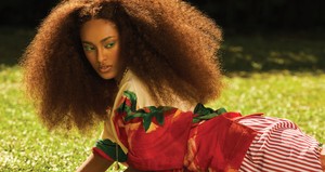 Lívia Silva apresenta as tendências que vão definir a temporada primavera verão
