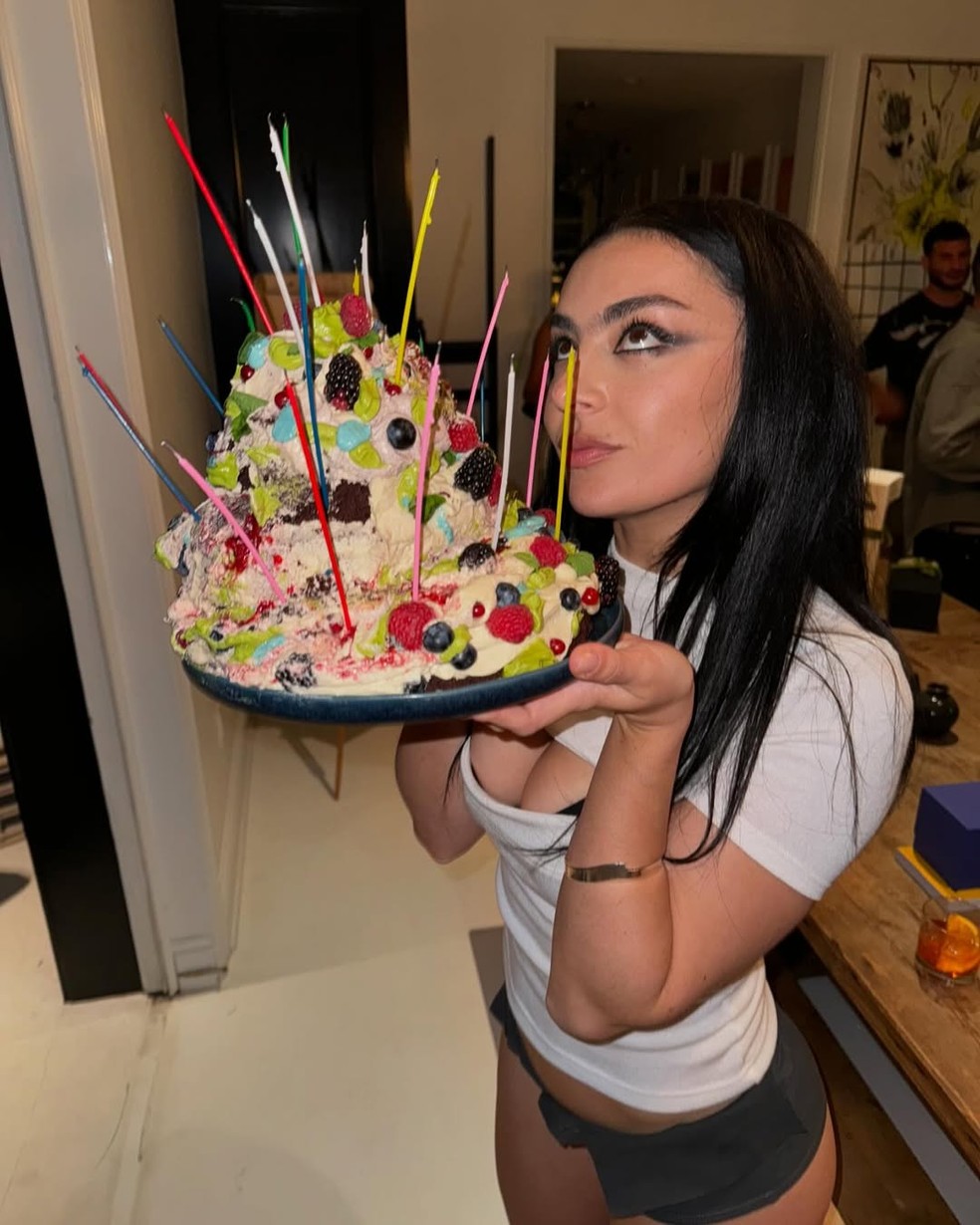  — Foto: Reprodução/Instagram/@charli_xcx
