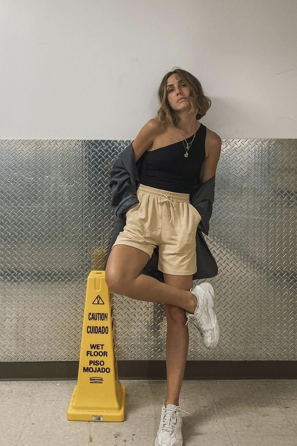 Look com maiô (Foto: @jelena.marija) — Foto: Glamour
