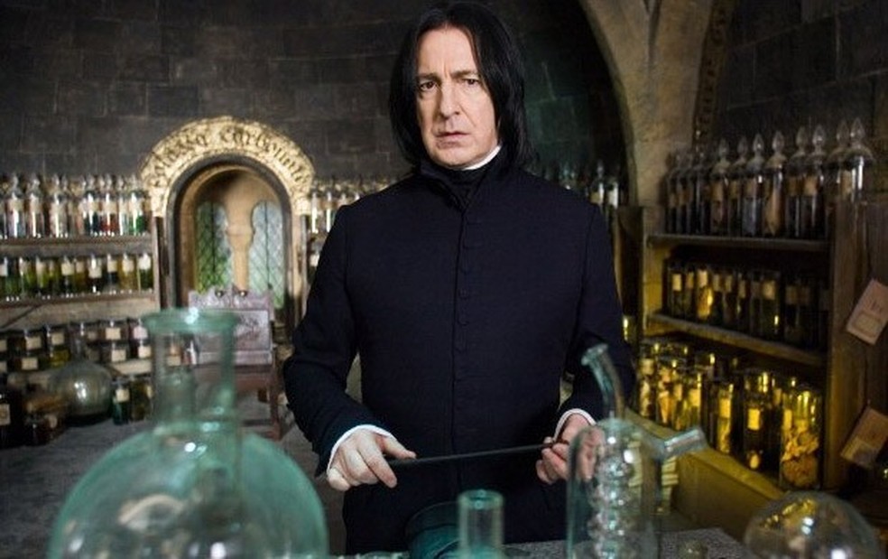 J.K. Rowling pede desculpas pela morte de Snape em 'Harry Potter'