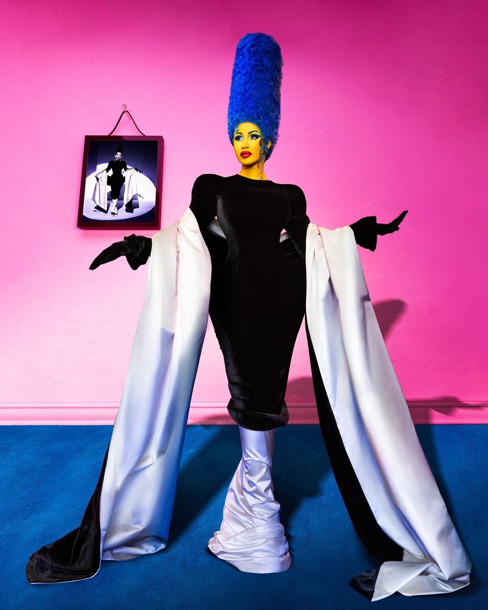 Cardi B encarna Marge Simpson para o Halloween