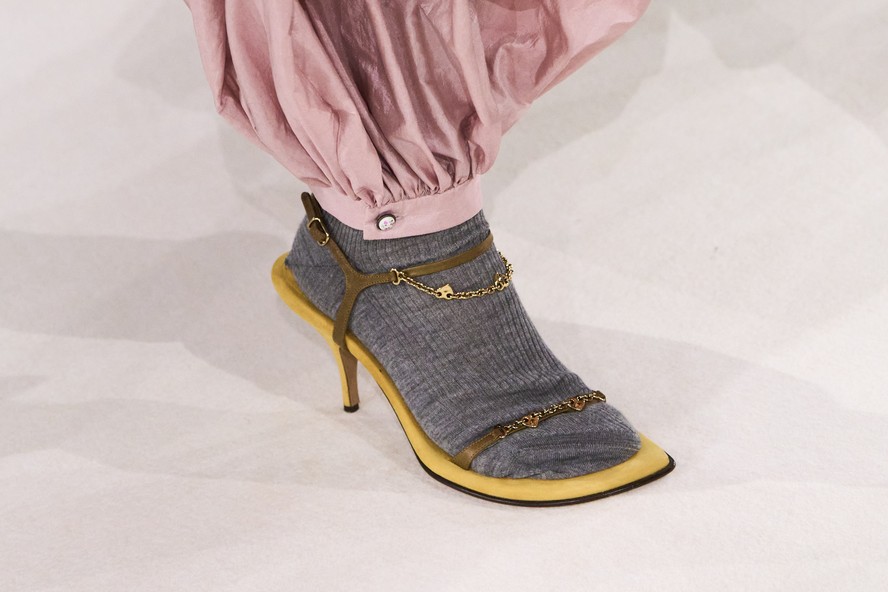 6 jeitos de atualizar os sapatos no look de outono