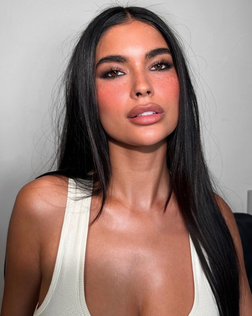 Peach Fuzz usado sutilmente na maquiagem — Foto: @patrickta