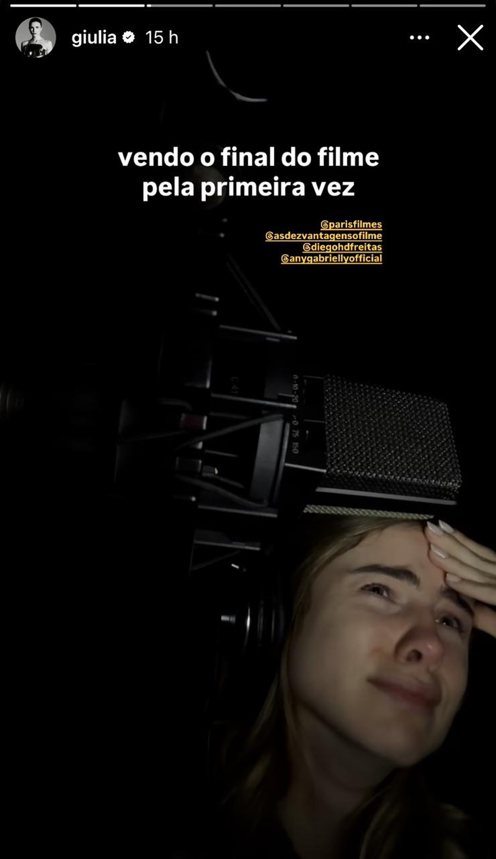 Giulia Be registra crise de choro ao assistir ao final de seu novo filme