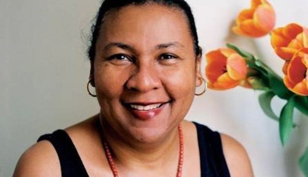 Bell Hooks (Foto: Reprodução/Redes Sociais) — Foto: Glamour