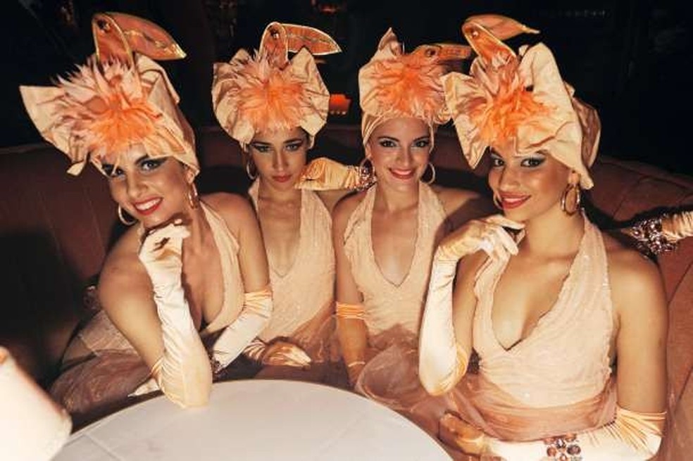 No novo cabaré El Tucán, o show tem o glamour dos anos 50, seguido de uma festa animada (Foto: Divulgação) — Foto: Glamour
