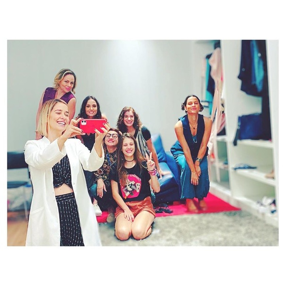 Paloma Duarte posa com amigas de Malhação (Foto: Instagram/Reprodução) — Foto: Glamour