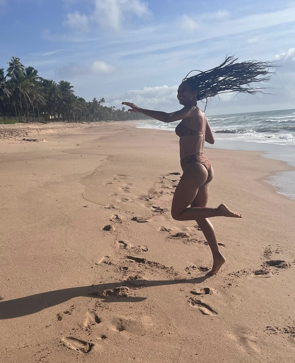 Taís Araujo Abre álbum De Férias Na Praia Sim Eu Achei Meu Coração Na Bahia 