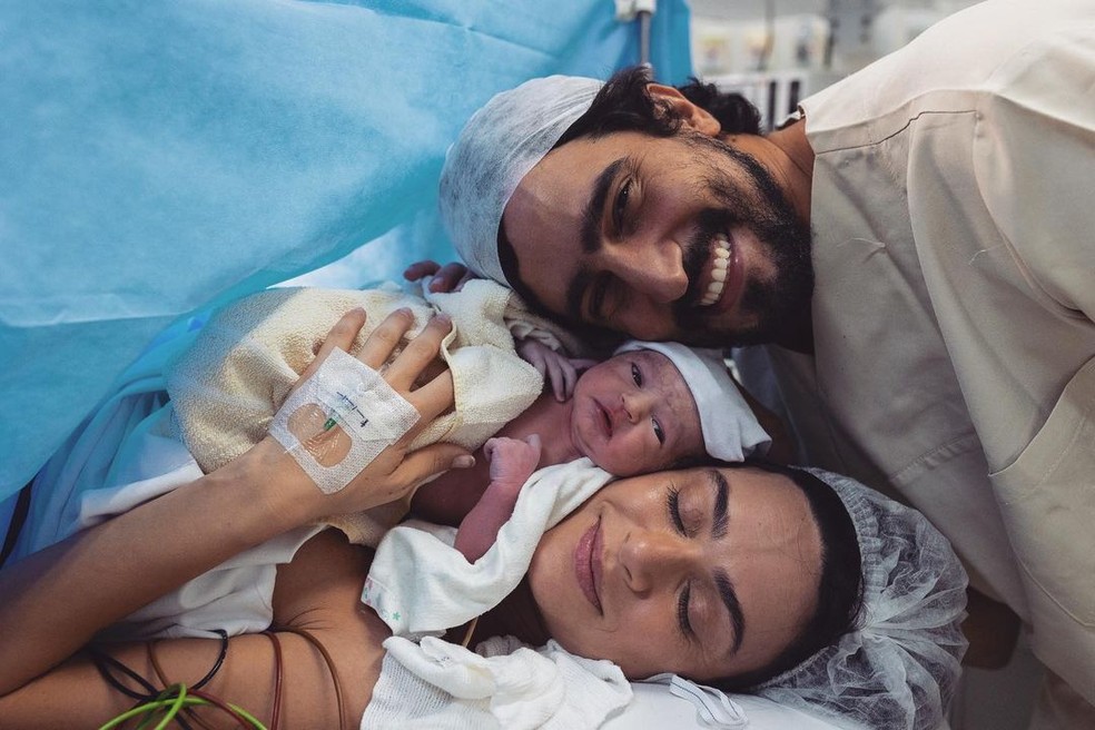 Thaila, Renato e Tereza — Foto: Reprodução/Instagram