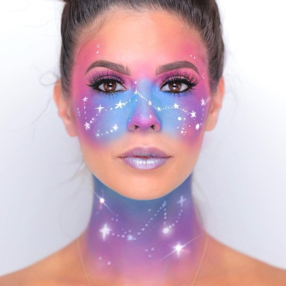 Make galáxia (Foto: Reprodução/Instagram) — Foto: Glamour