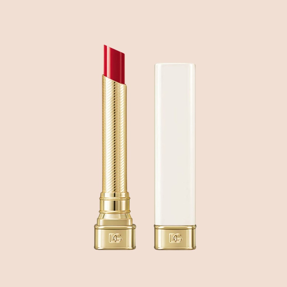 Sou editora de beleza e esses são os produtos que eu compraria para montar um nécessaire do zero — Foto: Divulgação/Glamour