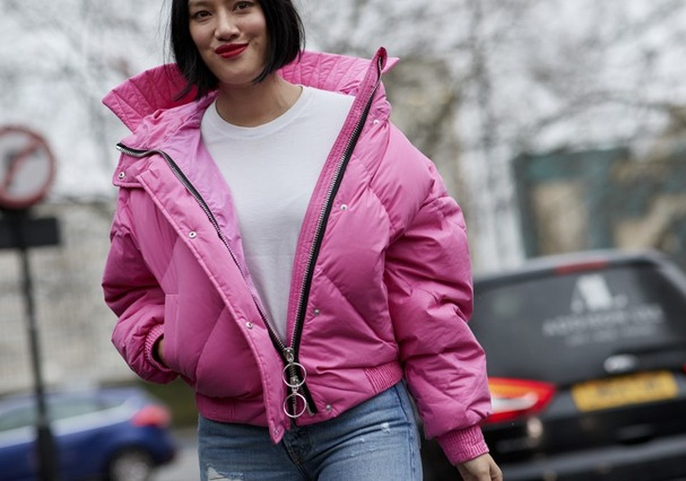 Doudoune rosa chilete já é uma realidade! (Foto: Imaxtree) — Foto: Glamour