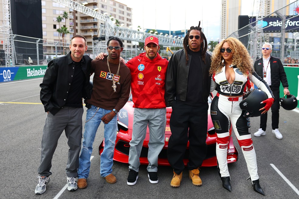 Michael Rubin, Travis Scott, Lewis Hamilton, Jay-Z e Beyoncé — Foto: Getty Images