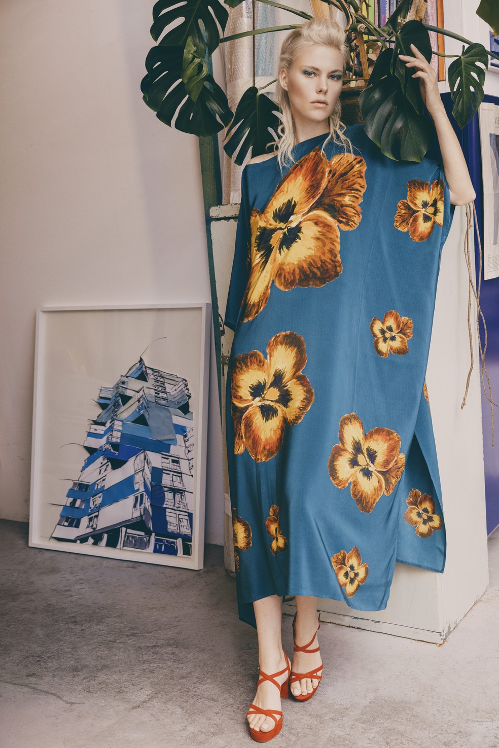 6 jeitos de levar flores para os looks sem pesar no romantismo — Foto: Glamour Brasil | Tanja Tremel