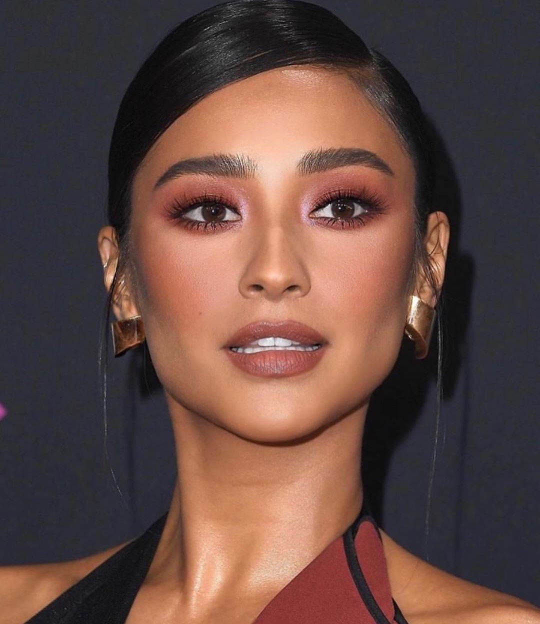 28 inspirações de make rosa para você arrasar no Geração Glamour