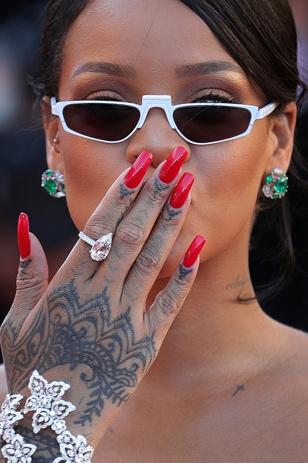 De Bruna a Rihanna, relembre looks do estilista Virgil Abloh