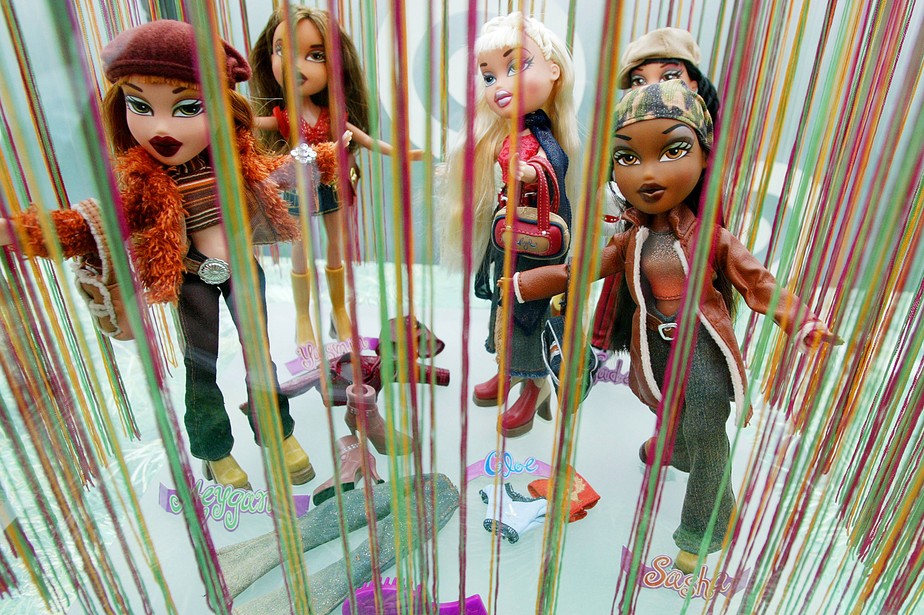 Empresa faz sucesso criando mesmo look para bonecas e meninas