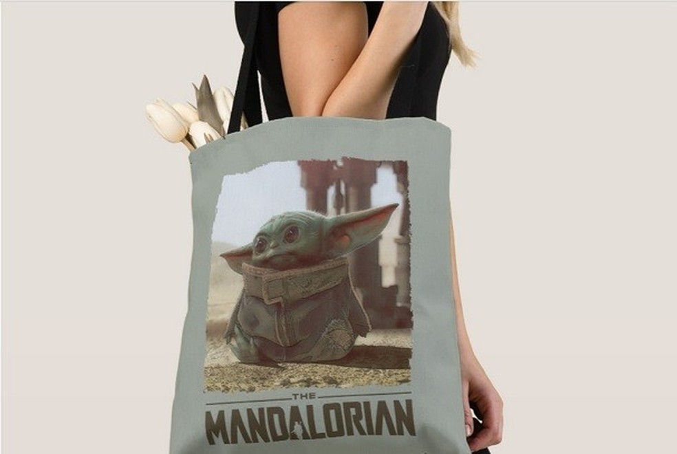 Baby Yoda, novo personagem da Disney, ganha produtos (Foto: Reprodução) — Foto: Glamour