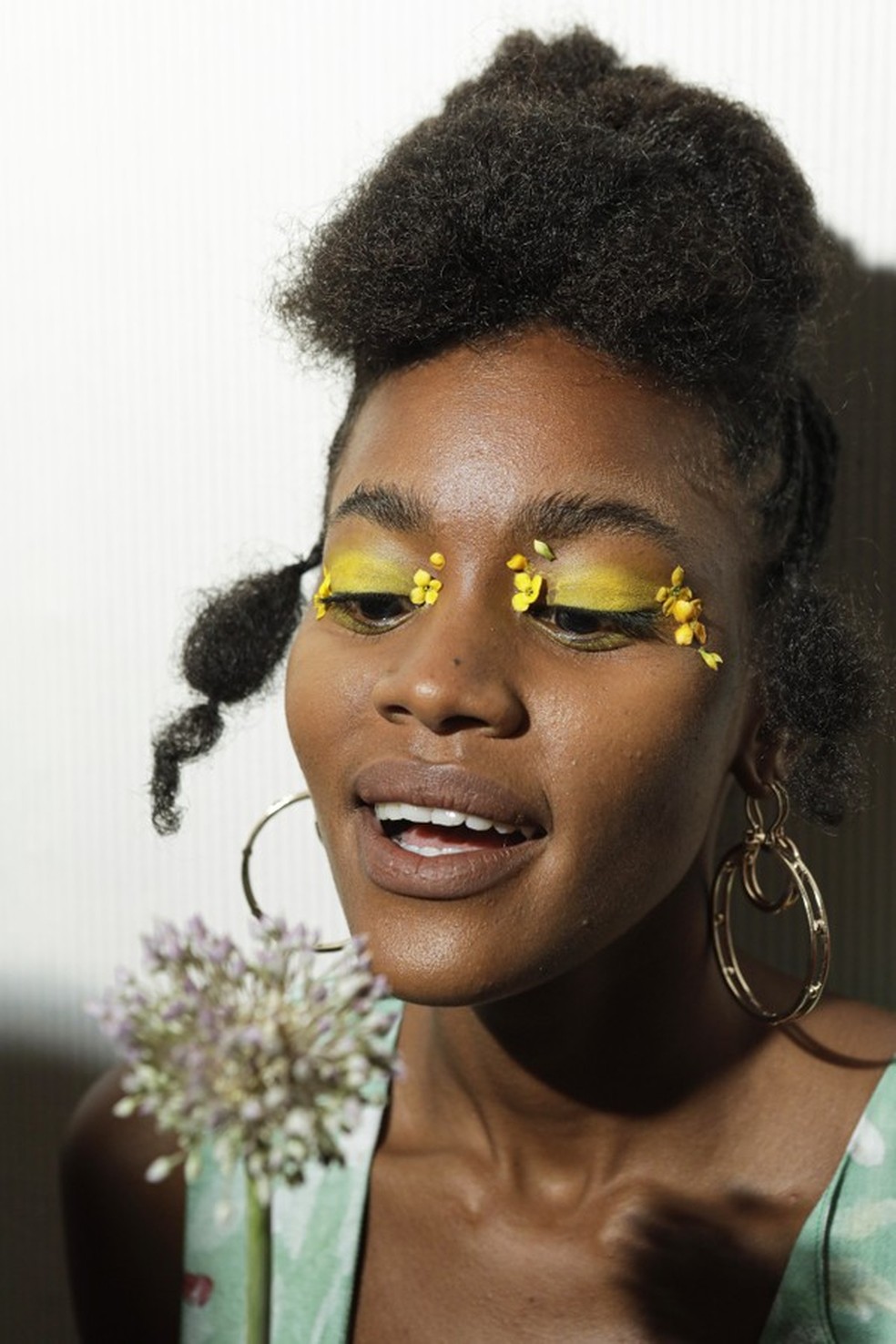 Angela Brito: beleza bafônica no SPFW (Foto: Sergio Caddah/ FOTOSITE) — Foto: Glamour