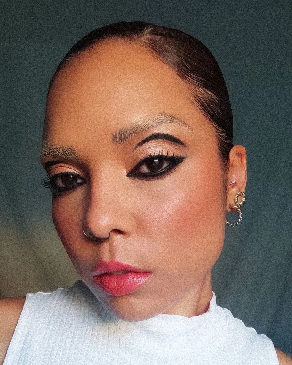 Inspiração de make para o Ano-Novo — Foto: Reprodução/ Instagram @laracrissouza