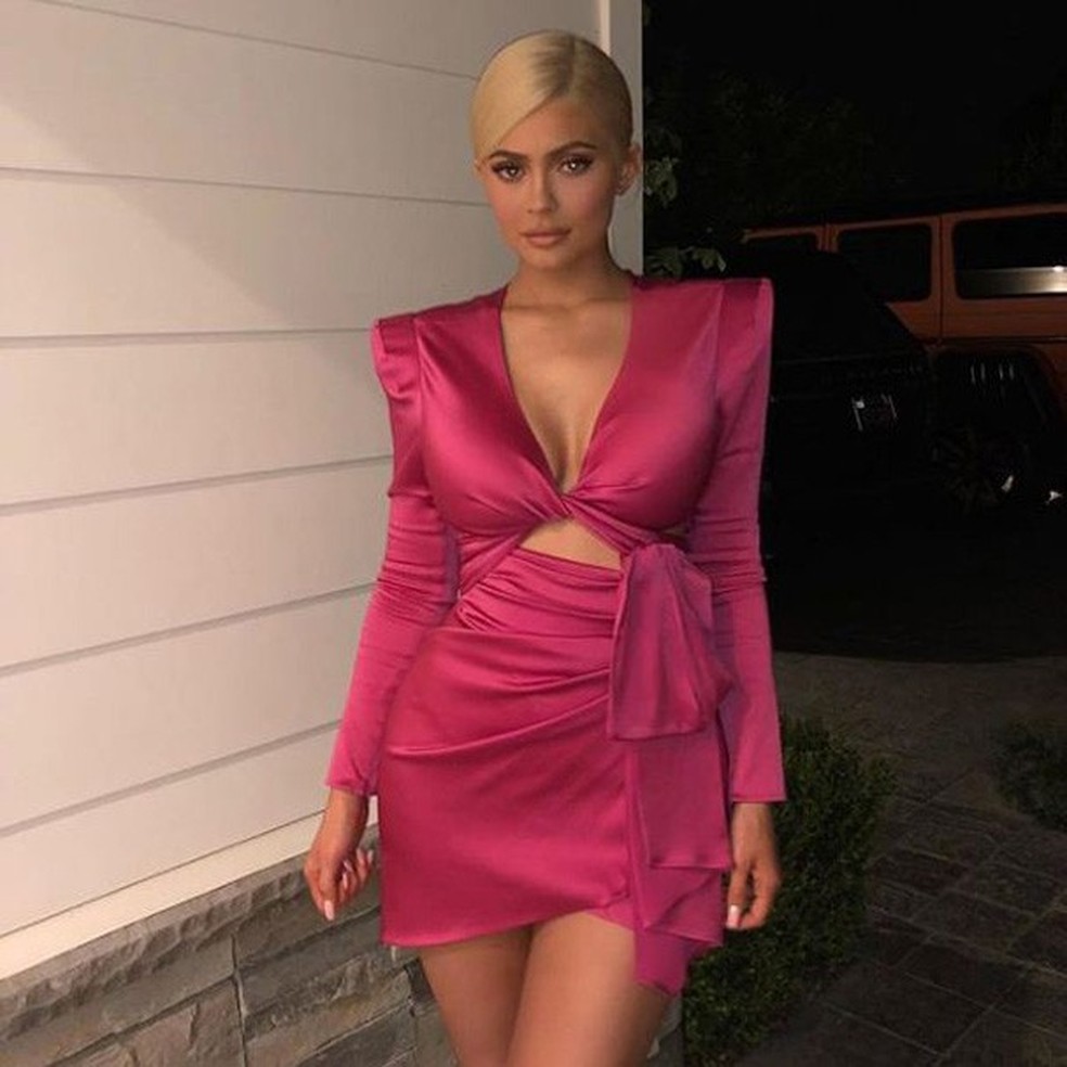 Como usar rosa no verão? (Foto: Reprodução Instagram) — Foto: Glamour