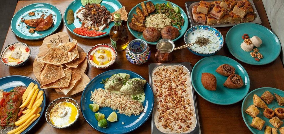7 restaurantes comandados por refugiados e imigrantes em São Paulo