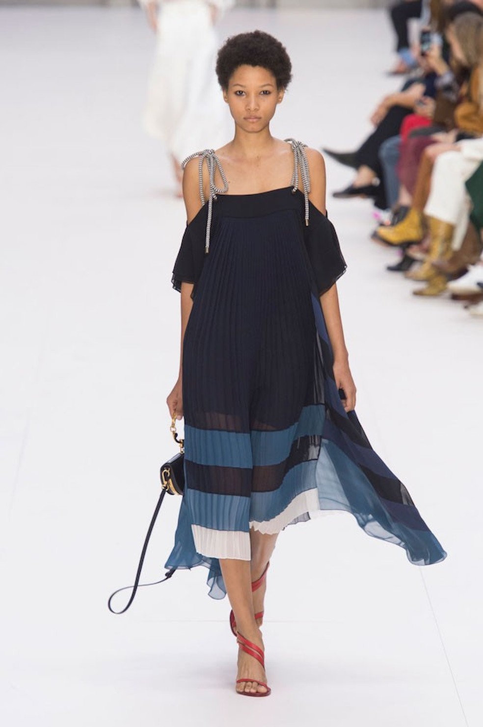 Chloé Primavera/Verão 2017 (Foto: Imaxtree ) — Foto: Glamour