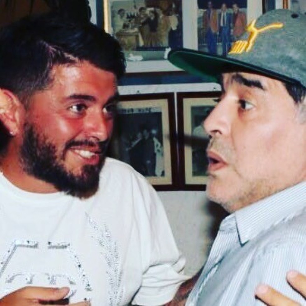 Maradona com Diego Jr (Foto: Reprodução/Instagram) — Foto: Glamour