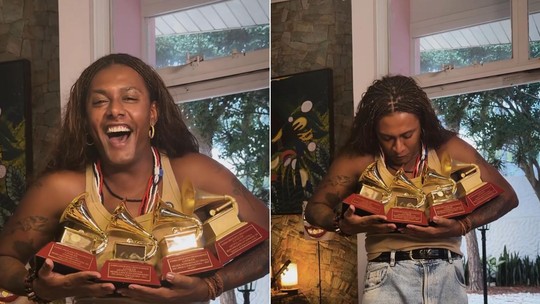 Liniker se emociona ao receber prêmios do Grammy Latino em casa: "Uma alegria"