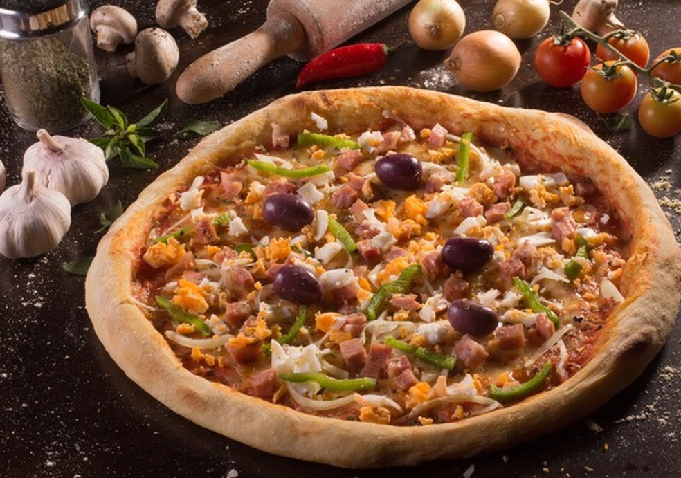 Pizza portuguesa (Foto: Thinkstock) — Foto: Glamour