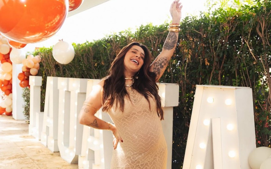 Grávida, Lauana Prado comemora aniversário de 37 anos: 'Meu primeiro ...
