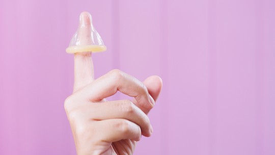 CCJ aprova projeto que prevê prisão para quem retirar preservativo sem consentimento 