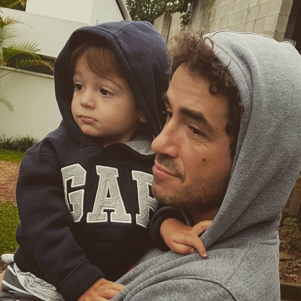 Felipe Andreoli e Rocco (Foto: Instagram/Reprodução) — Foto: Glamour