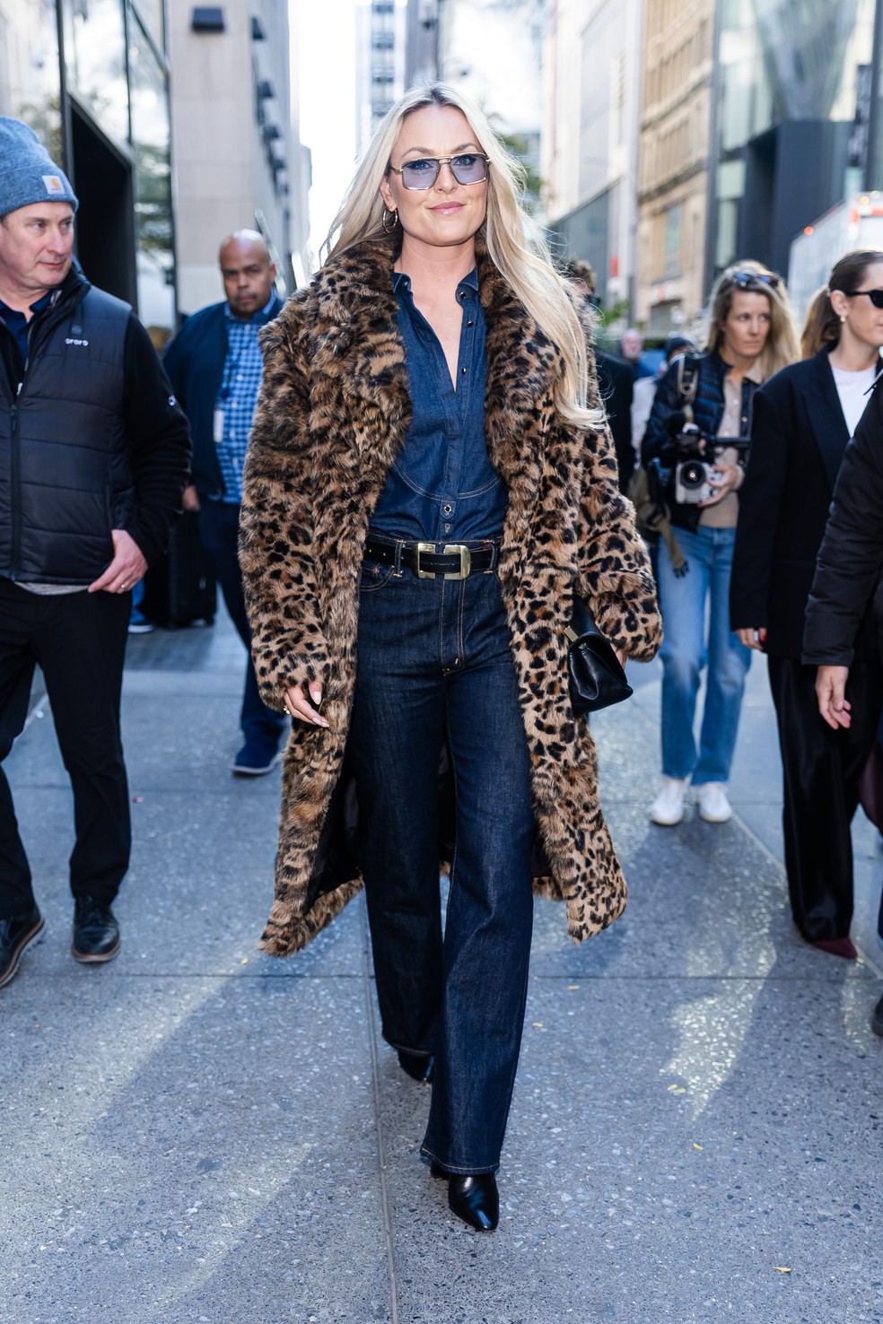 Looks double denim que estão fazendo a cabeça das celebs — Foto: Lindsey Vonn / Getty Images
