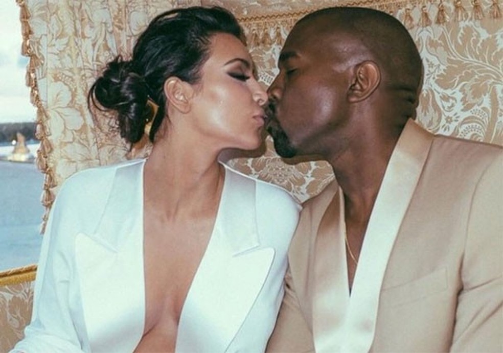 O crush perfeito Kim Kardashian e Kanye West (Foto: Reprodução/Instagram) — Foto: Glamour