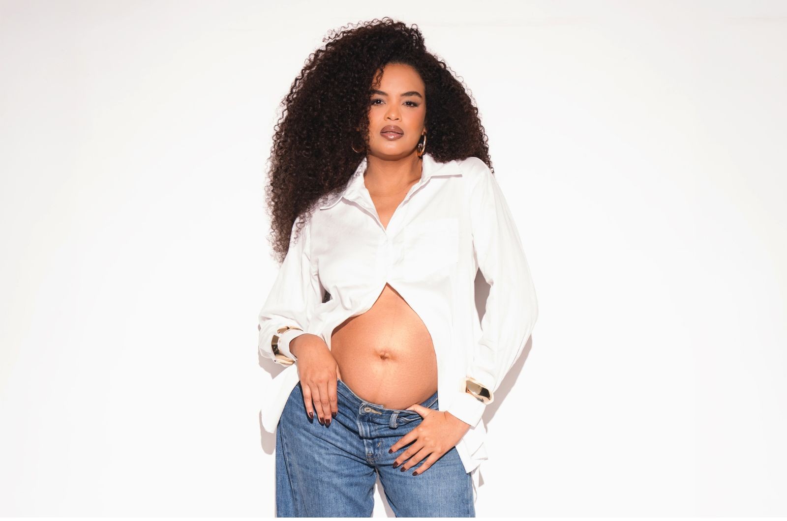 Lucy Ramos fala sobre retorno às novelas e chegada da segunda filha