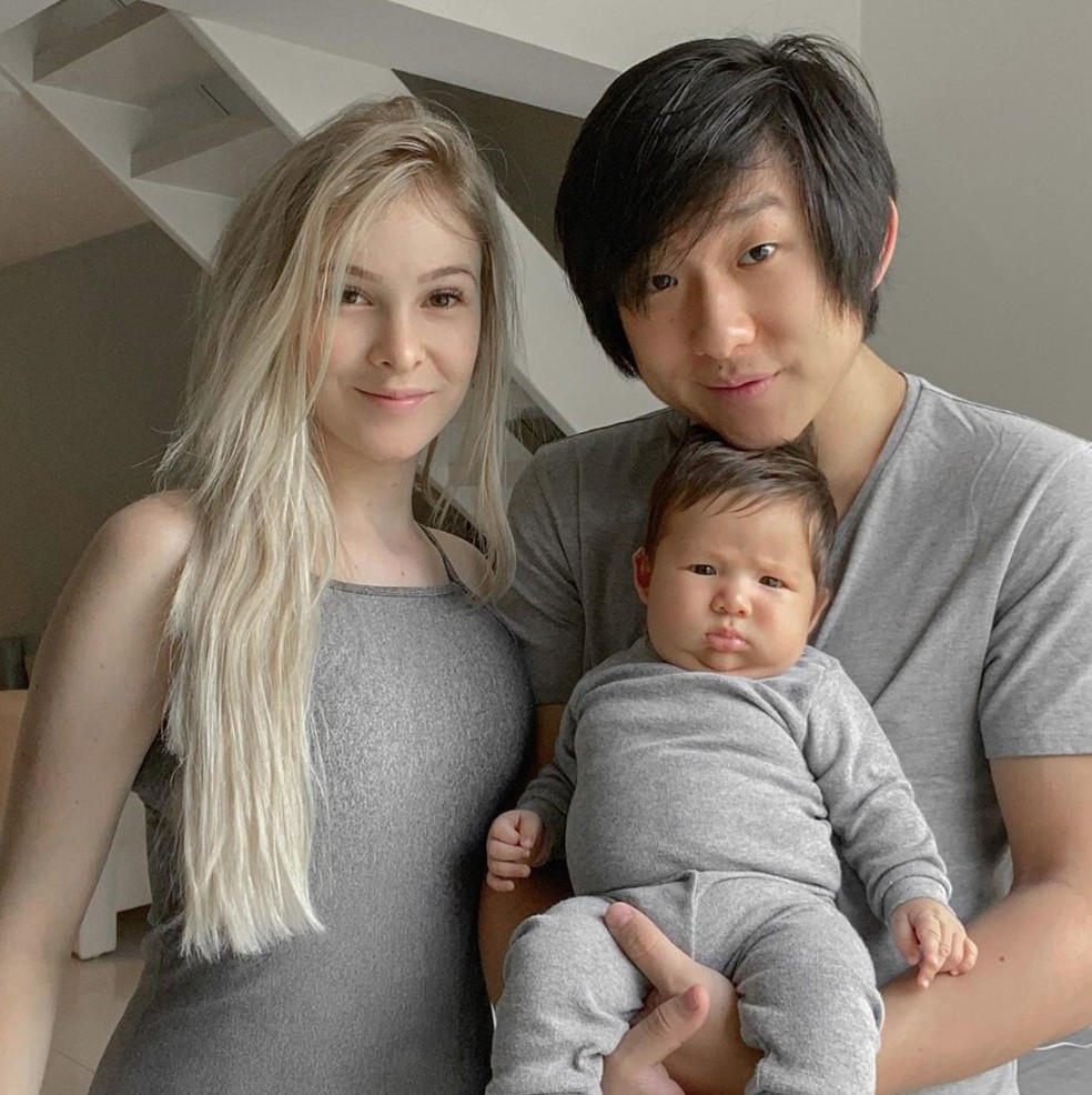 Pyong, Sammy e o filho combinam look na quarentena