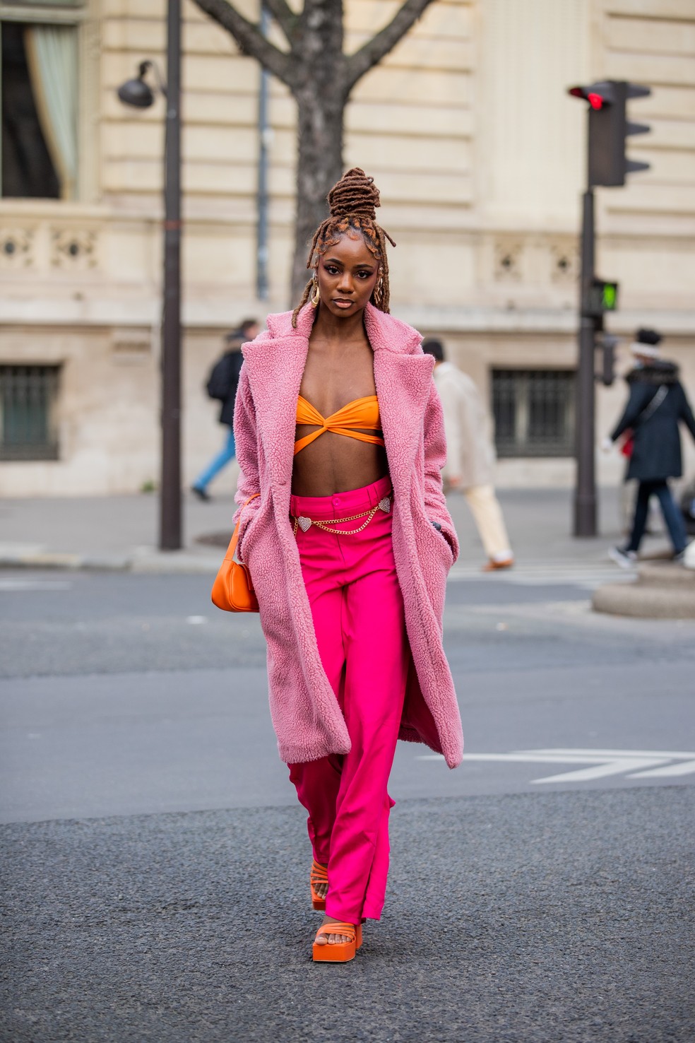 Street style da Semana de Moda de Paris — Foto: Getty Images