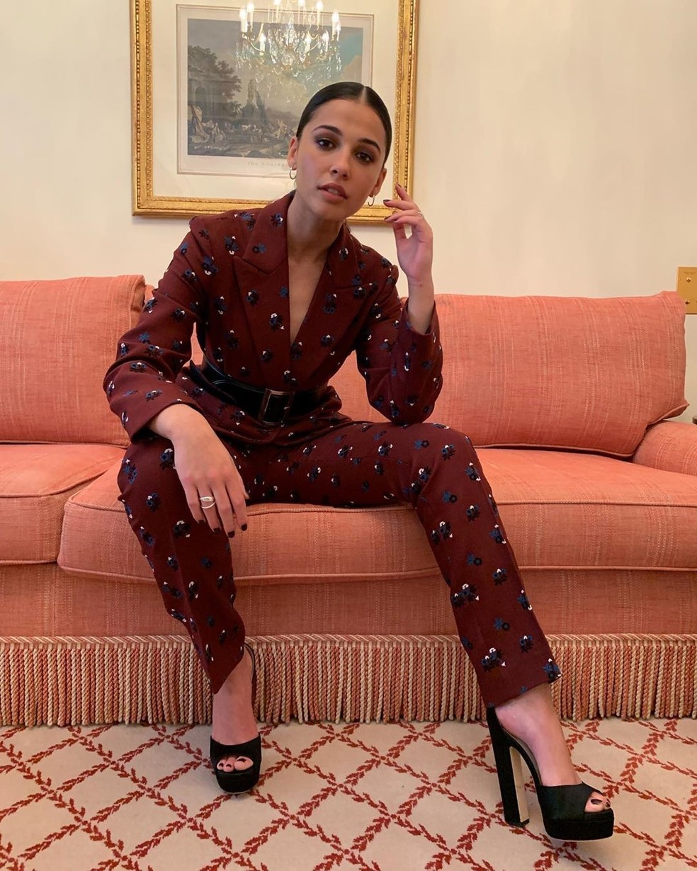Naomi Scott (Foto: Reprodução Instagram) — Foto: Glamour