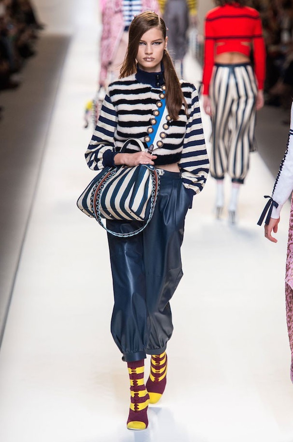 Fendi Primavera/Verão 2017 (Foto: Imaxtree) — Foto: Glamour