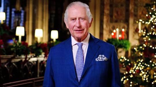 8 livros para entender os rituais da família real britânica