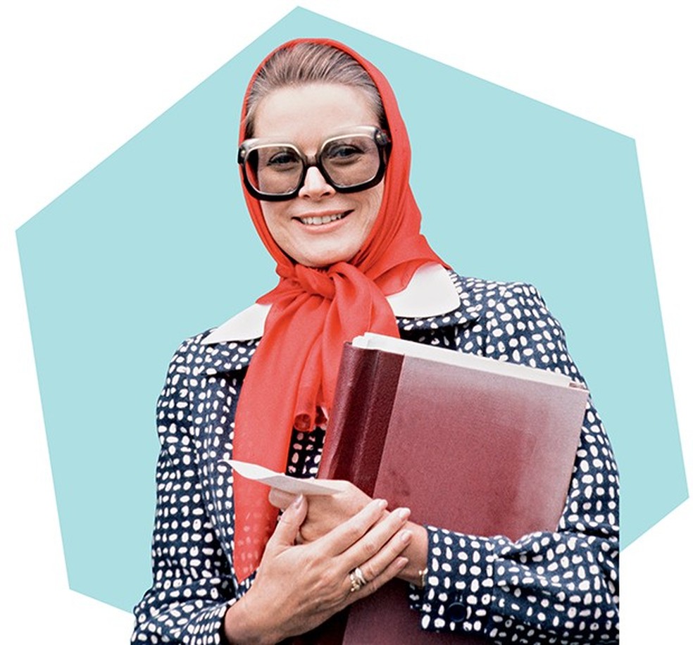 Grace Kelly e suas marcas registradas: simpatia e lencinho — Foto: Glamour