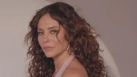 Paolla Oliveira celebra os 20 anos de carreira: "A arte foi me salvando aos poucos"