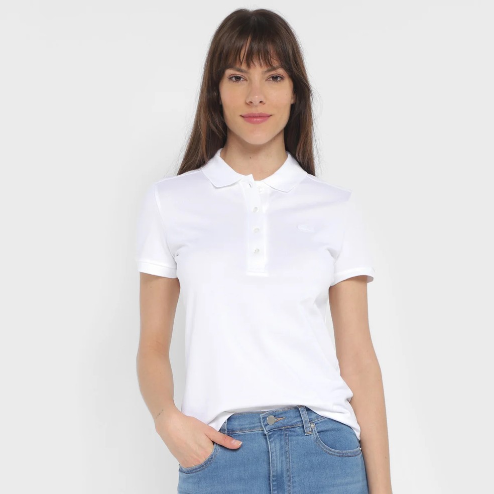 Camisa polo é essencial no estilo preppy — Foto: Divulgação