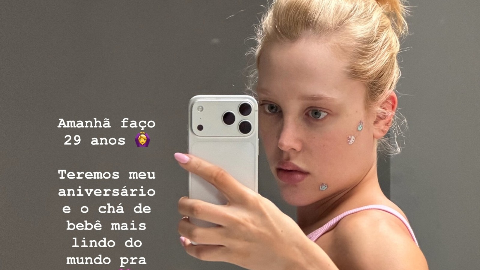 Cover image for Malu Borges surpreende com clique da barriga na reta final da gravidez e revela megafesta de 29 anos