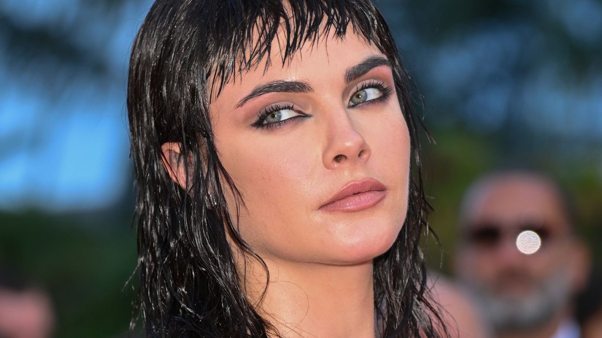 Festival de Cannes: Cara Delevingne surge morena e aposta em visual ...