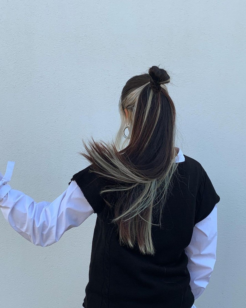 Crescimento capilar (Foto: Reprodução/ Instagram @irislovesunicorns) — Foto: Glamour