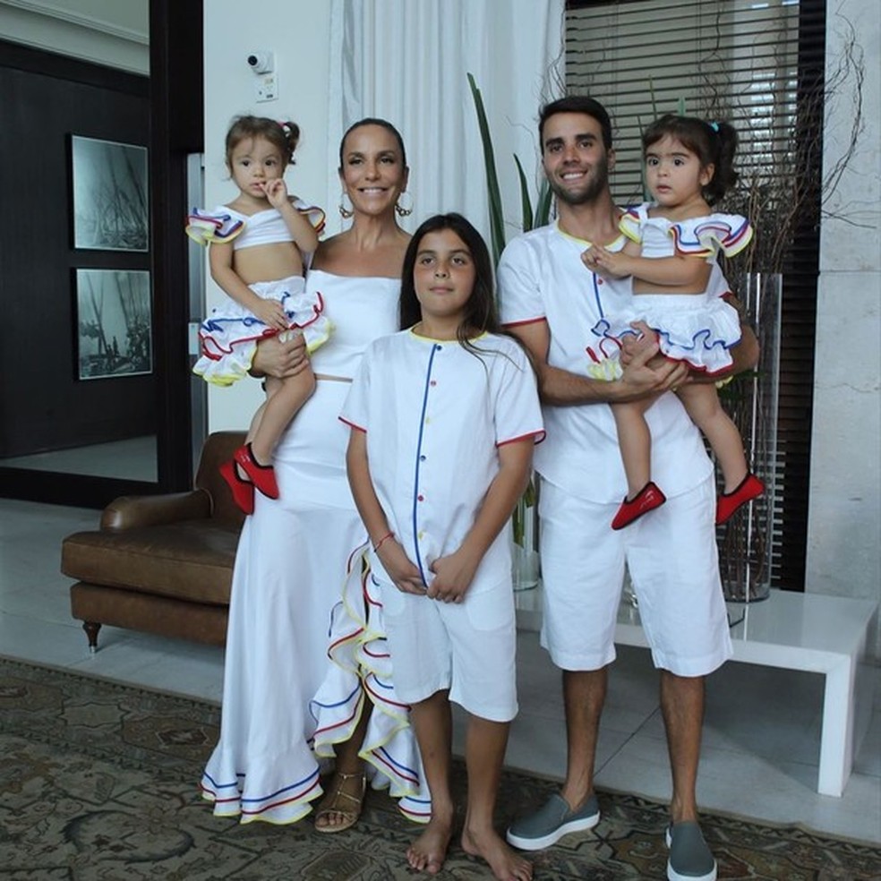 Ivete Sangalo e família (Foto: Instagram/Reprodução) — Foto: Glamour