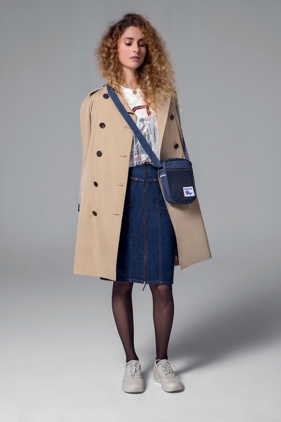 Trench coat: versátil, clássico e atemporal (Foto: Bruna Castanheira/Arquivo Glamour)) — Foto: Glamour