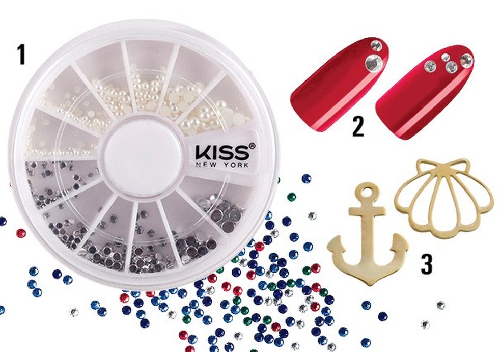 1. Kit de cristais e perólas, R$16, Kiss New York. 2. Cristais de acrílico coloridos, R$ 6 (400 unidades), Marco Boni. 3. Bijoux de metal, R$ 5, Kiss New York  — Foto: Glamour